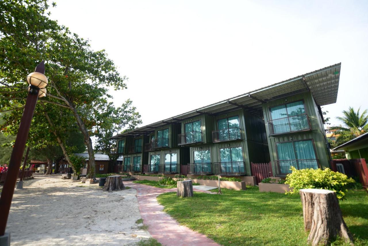 Delta Chenang Resort Pantai Cenang  Bagian luar foto